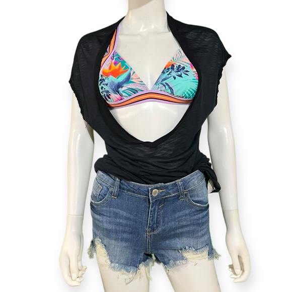 Blue Life Deep V-Neck Navy Blue T-shirt in Small - Picture 9 of 11